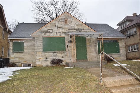 milwaukee houses for sale by owner|foreclosed homes for sale milwaukee.